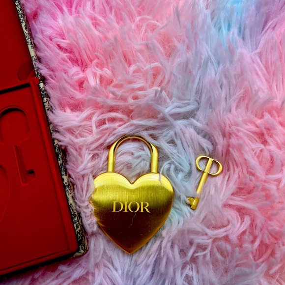 Dior | Holiday | Christian Dior Vvip Gift Valentines Day Love Lock